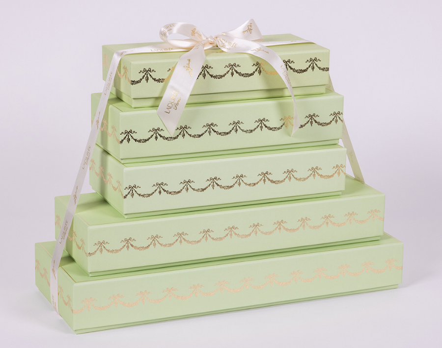 Macarons gift box personnalisation