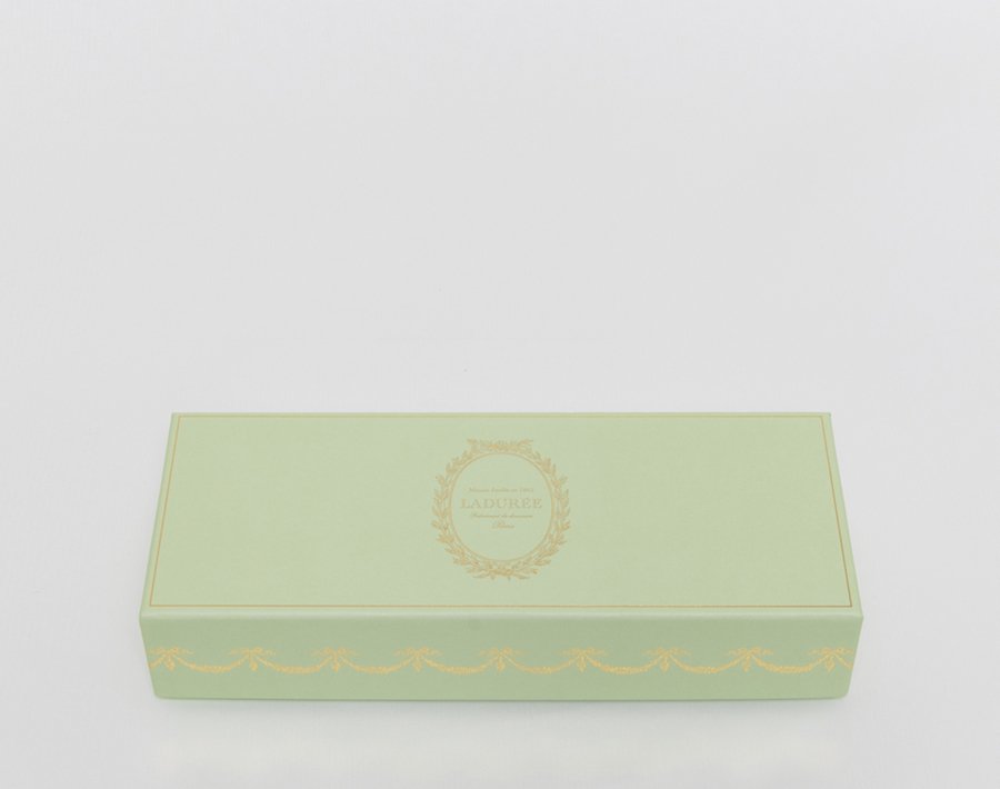 Macaron gift box Prestige - Ladurée Gift box decorated with the emblatic Ladurée green